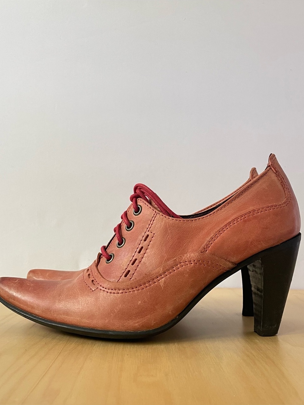 Spira Coral Leather Pointed-Toe Heels | EU 37 - Picture 3 of 9